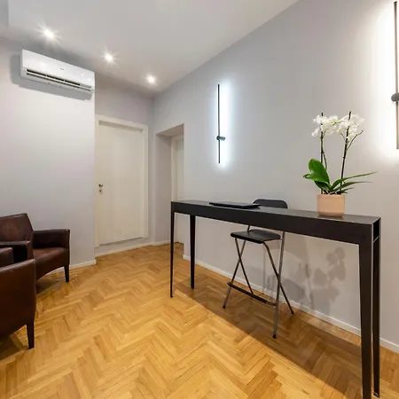 Pensionat Carrara 24