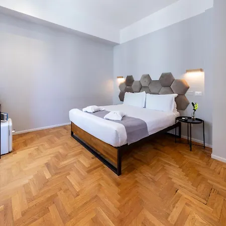 Carrara 24 Гостевой дом Рим